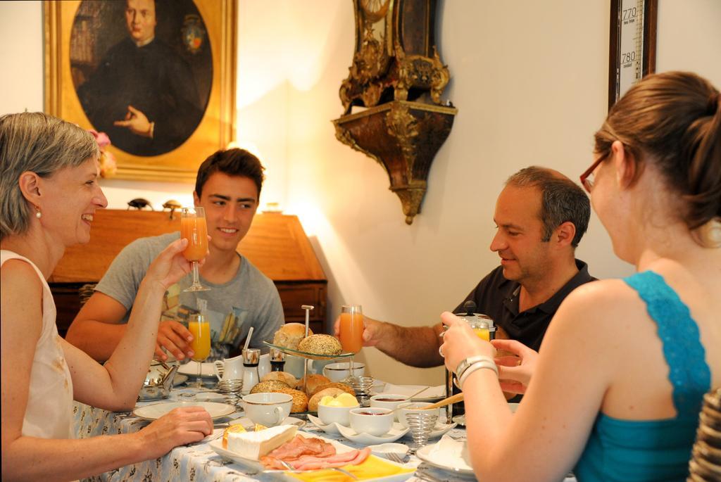 B&B Huyze Walburga Bruges Bilik gambar